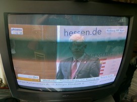 Klausens FOTO live (am Fernseher) von der Pressekonferenz Roland Koch 25. Mai 2010, bei der er seinen Rcktritt als Ministerprsident von Hessen bekanntgibt.