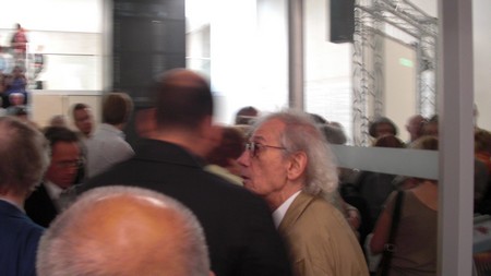 klausens seriello vom besuch des künstlers christo in brühl im max ernst museum am 15.6.2010