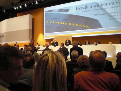 SERIELLO Commerzbank von KLAUSENS, aufgenommen am 15.5.2009 in der Jahrhunderthalle Frankfurt-Hoechst , Hauptversammlung Commerzbank AG