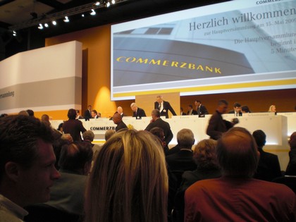 SERIELLO Commerzbank von KLAUSENS, aufgenommen am 15.5.2009 in der Jahrhunderthalle Frankfurt-Hoechst , Hauptversammlung Commerzbank AG