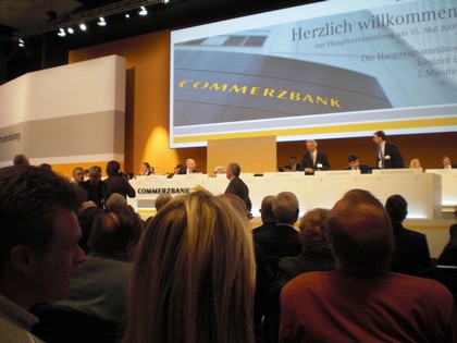 SERIELLO Commerzbank von KLAUSENS, aufgenommen am 15.5.2009 in der Jahrhunderthalle Frankfurt-Hoechst , Hauptversammlung Commerzbank AG