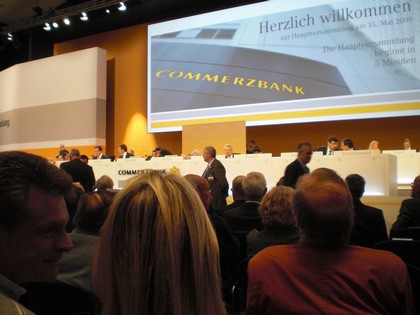 SERIELLO Commerzbank von KLAUSENS, aufgenommen am 15.5.2009 in der Jahrhunderthalle Frankfurt-Hoechst , Hauptversammlung Commerzbank AG