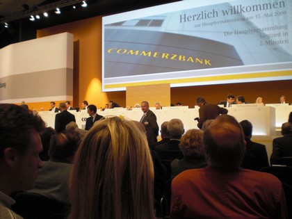 SERIELLO Commerzbank von KLAUSENS, aufgenommen am 15.5.2009 in der Jahrhunderthalle Frankfurt-Hoechst , Hauptversammlung Commerzbank AG