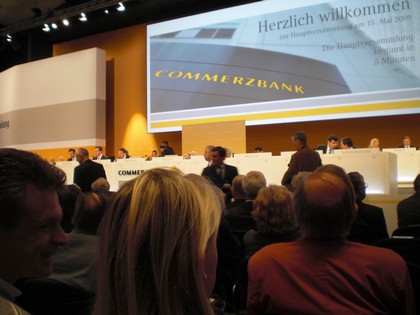 SERIELLO Commerzbank von KLAUSENS, aufgenommen am 15.5.2009 in der Jahrhunderthalle Frankfurt-Hoechst , Hauptversammlung Commerzbank AG