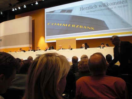 SERIELLO Commerzbank von KLAUSENS, aufgenommen am 15.5.2009 in der Jahrhunderthalle Frankfurt-Hoechst , Hauptversammlung Commerzbank AG