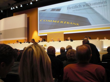 SERIELLO Commerzbank von KLAUSENS, aufgenommen am 15.5.2009 in der Jahrhunderthalle Frankfurt-Hoechst , Hauptversammlung Commerzbank AG