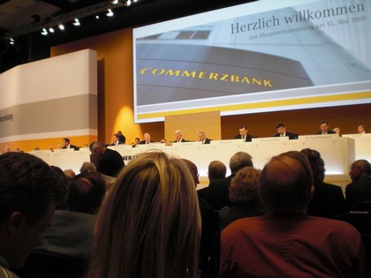 SERIELLO Commerzbank von KLAUSENS, aufgenommen am 15.5.2009 in der Jahrhunderthalle Frankfurt-Hoechst , Hauptversammlung Commerzbank AG