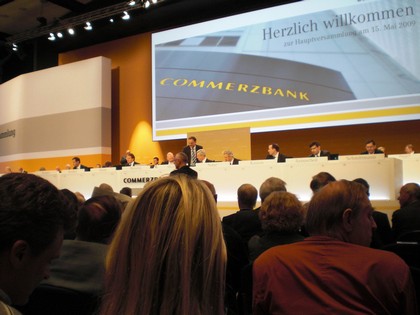 SERIELLO Commerzbank von KLAUSENS, aufgenommen am 15.5.2009 in der Jahrhunderthalle Frankfurt-Hoechst , Hauptversammlung Commerzbank AG