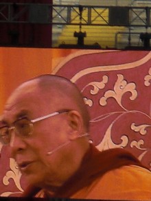 Klausens SERIELLO Der Dalai Lama in Frankfurt 30.7.2009 Commerzbank Arena