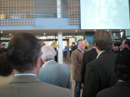 Klausens SERIELLO Frank H. Asbeck, Vorstandsvorsitzender und Gründer von SolarWorld am 20.5.2009 in Bonn, im WCCB, hier: ehemaliger Plenarsaal des Bundestages
