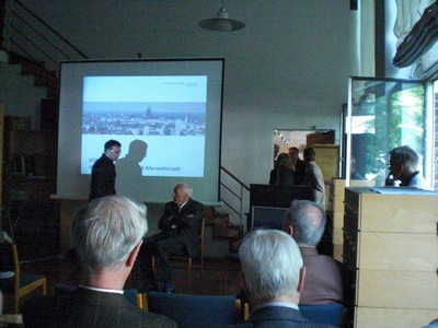 Foto KLAUSENS von Prof. Gottfried Bhm, ARCHITEKT, in Kln, Museum fr Angewandte Kunst, am 26.4.2009, Matinee, zum Ende der Ausstellung ber Bhm