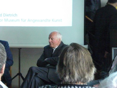 Foto KLAUSENS von Prof. Gottfried Bhm, ARCHITEKT, in Kln, Museum fr Angewandte Kunst, am 26.4.2009, Matinee, zum Ende der Ausstellung ber Bhm