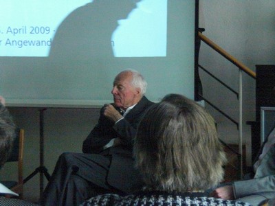 Foto KLAUSENS von Prof. Gottfried Bhm, ARCHITEKT, in Kln, Museum fr Angewandte Kunst, am 26.4.2009, Matinee, zum Ende der Ausstellung ber Bhm