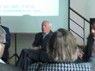 Foto KLAUSENS von Prof. Gottfried Bhm, ARCHITEKT, in Kln, Museum fr Angewandte Kunst, am 26.4.2009, Matinee, zum Ende der Ausstellung ber Bhm