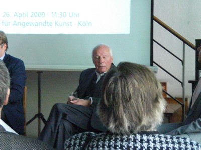 Foto KLAUSENS von Prof. Gottfried Bhm, ARCHITEKT, in Kln, Museum fr Angewandte Kunst, am 26.4.2009, Matinee, zum Ende der Ausstellung ber Bhm