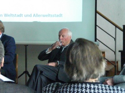 Foto KLAUSENS von Prof. Gottfried Bhm, ARCHITEKT, in Kln, Museum fr Angewandte Kunst, am 26.4.2009, Matinee, zum Ende der Ausstellung ber Bhm