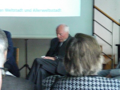 Foto KLAUSENS von Prof. Gottfried Bhm, ARCHITEKT, in Kln, Museum fr Angewandte Kunst, am 26.4.2009, Matinee, zum Ende der Ausstellung ber Bhm