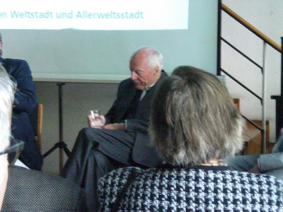 Foto KLAUSENS von Prof. Gottfried Bhm, ARCHITEKT, in Kln, Museum fr Angewandte Kunst, am 26.4.2009, Matinee, zum Ende der Ausstellung ber Bhm