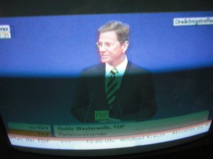 Guido Westerwelle am 6.11.2011 bei seiner Rede in Stuttgart Dreikönigstreffen - Foto Klausens vom Fernseher LIVE