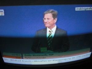 Guido Westerwelle am 6.11.2011 bei seiner Rede in Stuttgart Dreikönigstreffen - Foto Klausens vom Fernseher LIVE