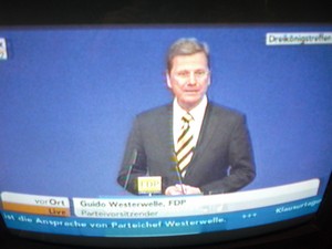 Guido Westerwelle am 6.11.2011 bei seiner Rede in Stuttgart Dreikönigstreffen - Foto Klausens vom Fernseher LIVE