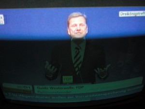 Guido Westerwelle am 6.11.2011 bei seiner Rede in Stuttgart Dreikönigstreffen - Foto Klausens vom Fernseher LIVE