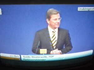 Guido Westerwelle am 6.11.2011 bei seiner Rede in Stuttgart Dreikönigstreffen - Foto Klausens vom Fernseher LIVE