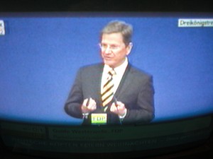 Guido Westerwelle am 6.11.2011 bei seiner Rede in Stuttgart Dreikönigstreffen - Foto Klausens vom Fernseher LIVE