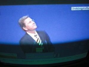 Guido Westerwelle am 6.11.2011 bei seiner Rede in Stuttgart Dreikönigstreffen - Foto Klausens vom Fernseher LIVE