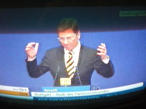 Guido Westerwelle am 6.11.2011 bei seiner Rede in Stuttgart Dreikönigstreffen - Foto Klausens vom Fernseher LIVE