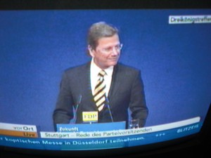 Guido Westerwelle am 6.11.2011 bei seiner Rede in Stuttgart Dreikönigstreffen - Foto Klausens vom Fernseher LIVE