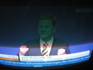 Guido Westerwelle am 6.11.2011 bei seiner Rede in Stuttgart Dreikönigstreffen - Foto Klausens vom Fernseher LIVE