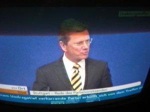 Guido Westerwelle am 6.11.2011 bei seiner Rede in Stuttgart Dreikönigstreffen - Foto Klausens vom Fernseher LIVE