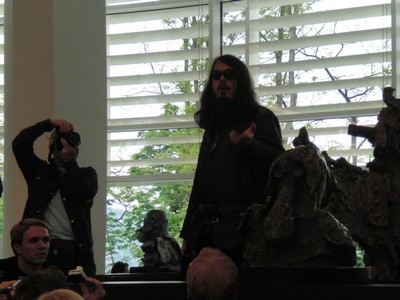Klausens SERIELLO 7 zu Jonathan Meese am 30.4.2009 Arp Museum Rolandeck und drumherum: PERFORMANCE zu "Erzstaat Atlantisis"