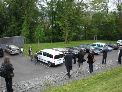 SERIELLO 9 von Klausens / Klau|s|ens zu Jonathan Meese vom 30.4.2009 in Rolandseck in und um das ARP MUSEUM bei der Performance zu "Erzstaat Atlantisis"