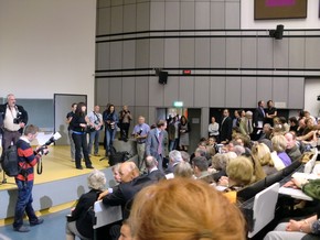 Klausens Foto zum SERIELLO Joaschka Fischer bei Gastpofessur Joschka Fischer in der Universitt Dsseldorf HEINRICH-HEINE-PROFESSUR am 28.4.2010