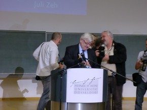 Klausens Foto zum SERIELLO Joaschka Fischer bei Gastpofessur Joschka Fischer in der Universitt Dsseldorf HEINRICH-HEINE-PROFESSUR am 28.4.2010