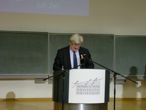 Klausens Foto zum SERIELLO Joaschka Fischer bei Gastpofessur Joschka Fischer in der Universitt Dsseldorf HEINRICH-HEINE-PROFESSUR am 28.4.2010