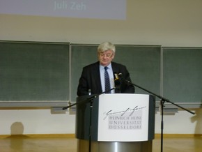 Klausens Foto zum SERIELLO Joaschka Fischer bei Gastpofessur Joschka Fischer in der Universitt Dsseldorf HEINRICH-HEINE-PROFESSUR am 28.4.2010