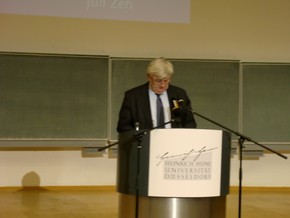 Klausens Foto zum SERIELLO Joaschka Fischer bei Gastpofessur Joschka Fischer in der Universitt Dsseldorf HEINRICH-HEINE-PROFESSUR am 28.4.2010