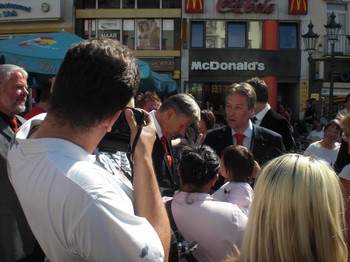 Klausens SERIELLO Foto Klaus Wowereit in Bonn mit Jürgen Nimptsch am 13.7.2009