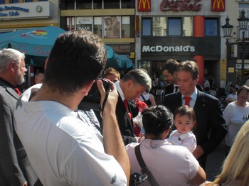 Klausens SERIELLO Foto Klaus Wowereit in Bonn mit Jürgen Nimptsch am 13.7.2009