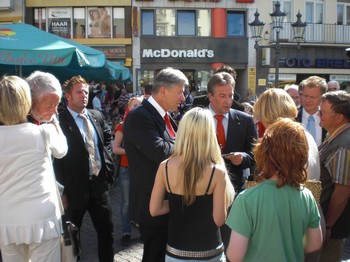 Klausens SERIELLO Foto Klaus Wowereit in Bonn mit Jürgen Nimptsch am 13.7.2009