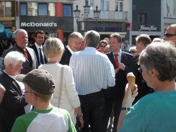 Klausens SERIELLO Foto Klaus Wowereit in Bonn mit Jürgen Nimptsch am 13.7.2009