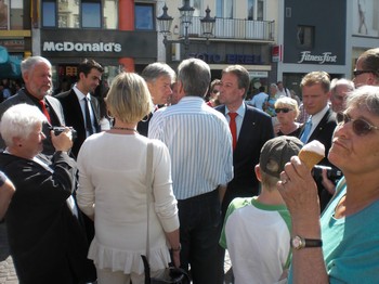 Klausens SERIELLO Foto Klaus Wowereit in Bonn mit Jürgen Nimptsch am 13.7.2009