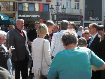 Klausens SERIELLO Foto Klaus Wowereit in Bonn mit Jürgen Nimptsch am 13.7.2009