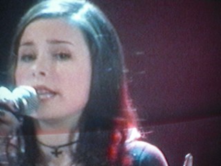 SERIELLO von KLAUSENS zu LENA MEYER-LANDRUT, als sie am 12.3.2010 2 Lieder singt. Insgesamt wird sie 4 x mal singen, in diesem Finale von "Unser Star fr Oslo"