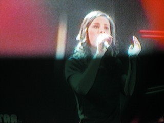 SERIELLO von KLAUSENS zu LENA MEYER-LANDRUT, als sie am 12.3.2010 2 Lieder singt. Insgesamt wird sie 4 x mal singen, in diesem Finale von "Unser Star fr Oslo"