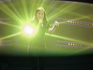 SERIELLO von KLAUSENS zu LENA MEYER-LANDRUT, als sie am 12.3.2010 2 Lieder singt. Insgesamt wird sie 4 x mal singen, in diesem Finale von "Unser Star fr Oslo"