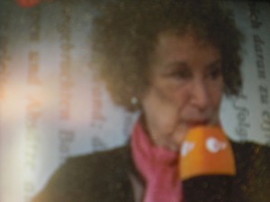 Foto Seriello KLAUSENS von Margaret Atwood auf der Buchmesse Frankfurt 15.10.2009